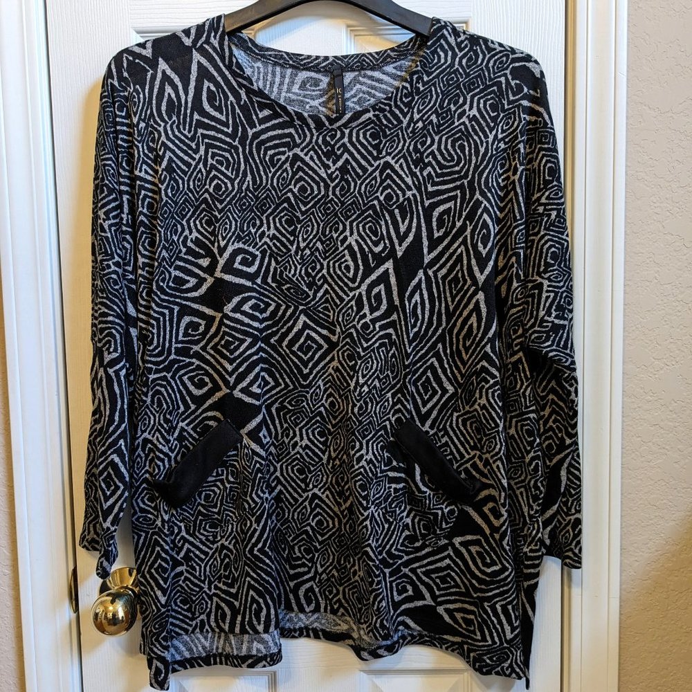IC by Connie K Top Black Scoop Neck Dolman Long Sleeve Casual Blouse Sweater